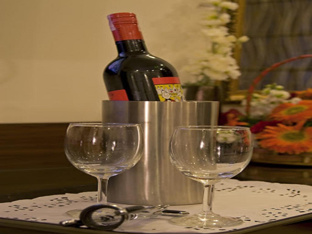 Red Maple Bed & Breakfast New Delhi Bagian luar foto