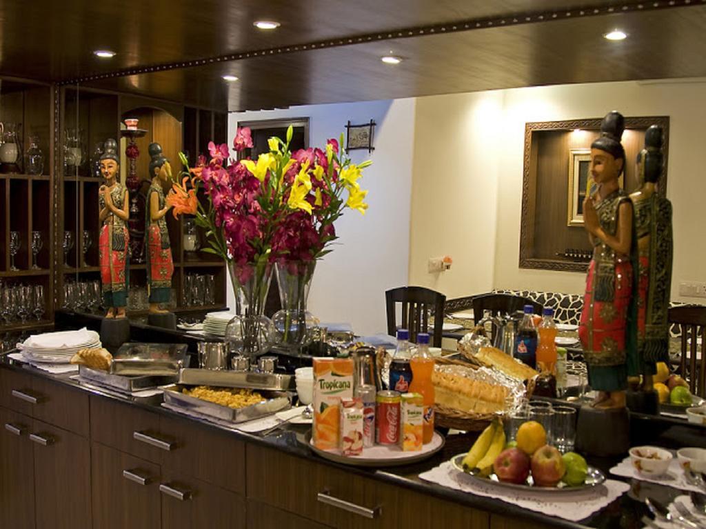 Red Maple Bed & Breakfast New Delhi Bagian luar foto