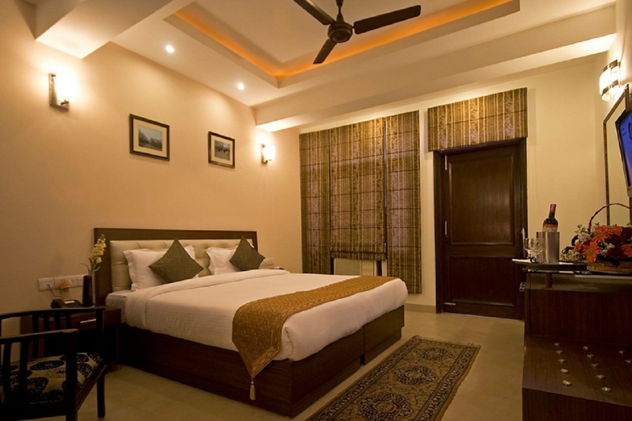 Red Maple Bed & Breakfast New Delhi Bagian luar foto